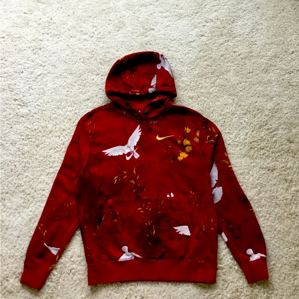 Nike dove hoodie size MEDIUM